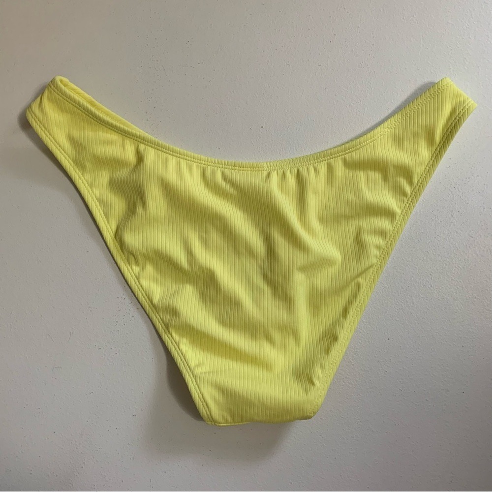 Xhilaration Bikini Set Size D/DD + XL Yellow Ribbed NWT - Picture 15 of 17